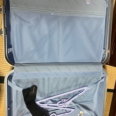 スーツケースの画像