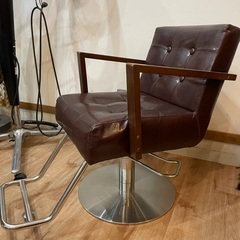 ジャンク中古美容室カット椅子の画像