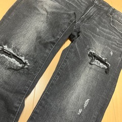 AZUL/ダメージデニムの画像