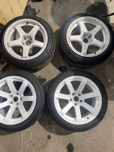 17インチ　9.5j 　ほぼ新品