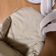 サイベックス レモチェア ハーネス付きベビーセット ホワイト　cybexの画像