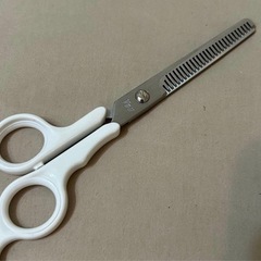 すきバサミの画像