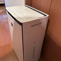 SHARP 加湿空気清浄機　2022年　
の画像