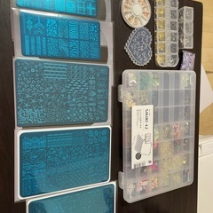 ネイルチップ　ジェルネイル　パーツ　スタンプ　シール　大量セットの画像