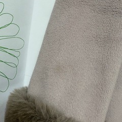 薄ピンク色のコートです！
の画像