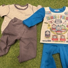 子ども服パジャマなど90.100cmくらいの画像