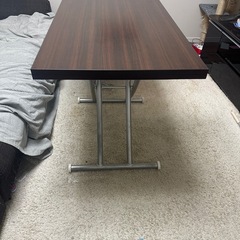 ダイニングテーブル
の画像