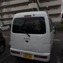 トヨタ　ピルシス　バンの画像