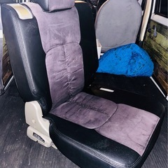 エブリィ エブリー エブリイ DA64W  リヤ リア シート 軽バン スクラム 座席 後部  右の画像