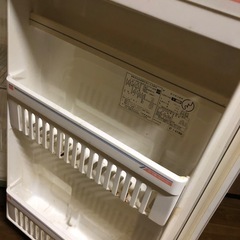 昭和レトロ冷蔵庫の画像