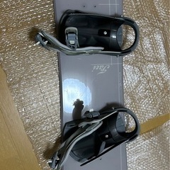 スノーボード　ビンディングつきの画像