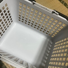 【10/30 13時まで】カゴ の画像
