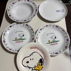 スヌーピー、ピーターラビットセットの画像