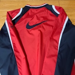NIKE   Vジャンパー　XXL
の画像