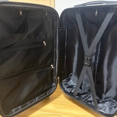 【訳あり】キャリーケースの画像