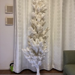 クリスマスツリー　電飾&装飾付きの画像