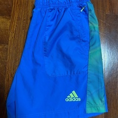 アディダス　ハーフパンツの画像