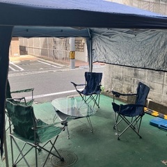 激安4980円 タープテント アウトドアチェア4つ 北欧レトロ ガラステーブル セット キャンプ 運動会 福岡の画像