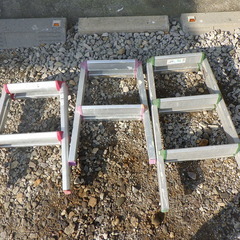 アルミ脚立　６０㎝×２個　８０㎝×１の画像