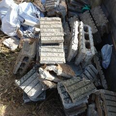 コンクリートブロック 重しなどにいかがでしょうかの画像