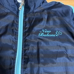 ニューバランス　ウインドブレーカー上下の画像