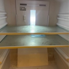 SHARP冷蔵庫の画像