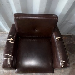 1人掛け革ソファの画像