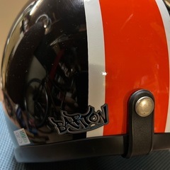 BARTON ヘルメットの画像