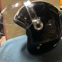 BARTON ヘルメットの画像