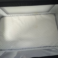 ベビーベッドの画像