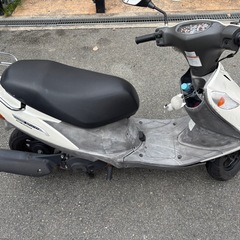 アドレスv125g 白の画像