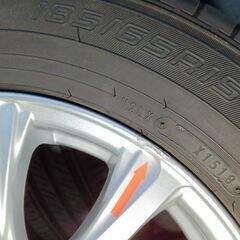夏15インチ【~80％ 富山】ノート デミオ カローラ フィールダー ｂB イスト フリード ティーダ 185/65R15 日本製 ダンロップ 中古４本の画像
