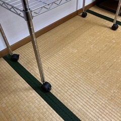 連絡多数　まだ決まっていません　メタルラック　横80 高さ127 奥行き35 キャスター付き　クリアボード付きの画像