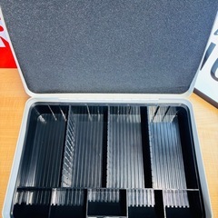 簡易レジ CARL　MR-2700 そとレジ 金庫 定価9,350円の画像