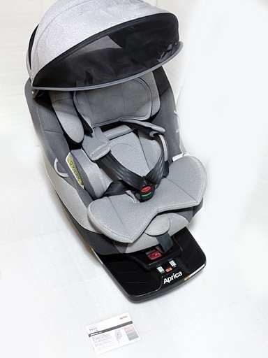 お話中新生児からのチャイルドシートアップリカ