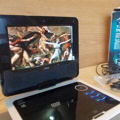 ポータブルブルDVDプレーヤー 売りますの画像
