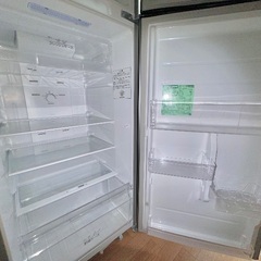 🔵中型〜大型冷蔵庫番号91 Hisense 2020年製【227ℓ】大阪府内全域配達無料【保管場所での引取は3000円値引き】しますの画像