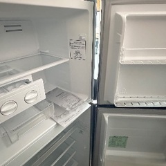 🔵中型〜大型冷蔵庫番号91 Hisense 2020年製【227ℓ】大阪府内全域配達無料【保管場所での引取は3000円値引き】しますの画像