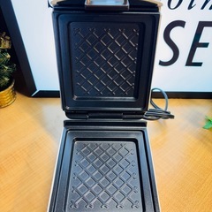 ホットサンド レコルト プレスサンドメーカー プラッド 定価4,950円 の画像