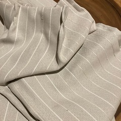 カーテンの画像