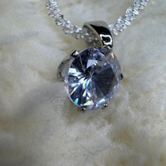 ネックレスの画像