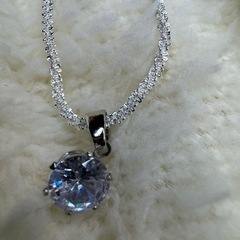 ネックレスの画像