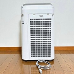 シャープ 加湿空気清浄機 プラズマクラスター 空気清浄 31畳  KC-F70の画像