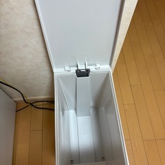 30Lゴミ箱の画像