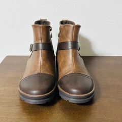 【美品・値下げ】冬用ブーツ　24.5センチEEE の画像