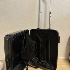 HiGH&LOW THE STORY OF S.W.O.R.D.」のキャリーケースの画像