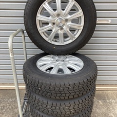 No.134スタットレスタイヤ145/80/13 4H PCD100 アルミ付4本セットの画像