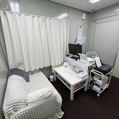 【とっても綺麗！】使用期間は新品から2年！5畳サイズ！水洗トイレ付ユニットハウス！エアコン付き！防犯カメラも3台付き！三協フロンティア！総額90万円程度！　【早い者勝ち】の画像