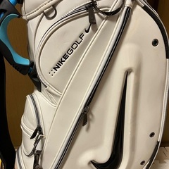 問い合わせ多数のため全ての方にご返信できないかも知れません、すみません。ナイキ キャディバッグ アイアン付きの画像