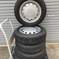 No.136スタットレスタイヤ165/70/14  4H PCD100と114.3のマルチ スチールホイール付4本セットの画像